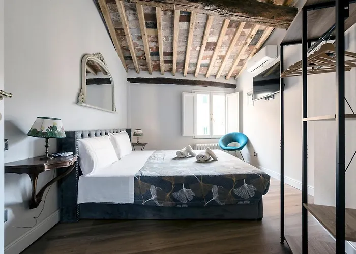31 Steps To Heaven - Heart Of Lucca