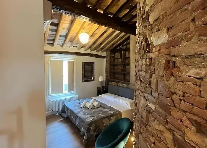31 Steps To Heaven - Heart Of Lucca